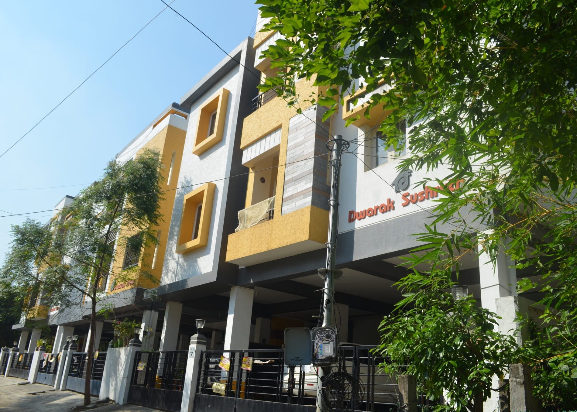 Entrance view of Dwarak Sushruth